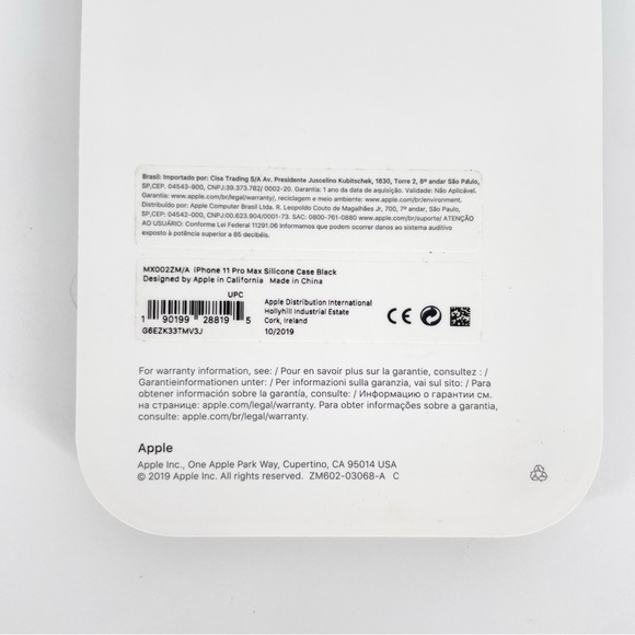 Apple iPhone 11 Pro Max Silicone Case in Black - Picture 5 of 6